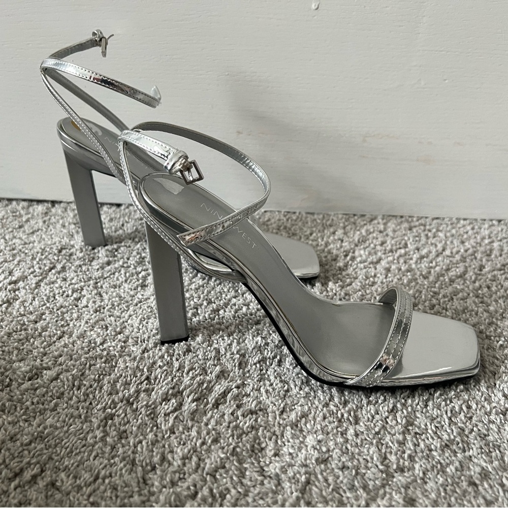 Nine West Sandals(heels)
